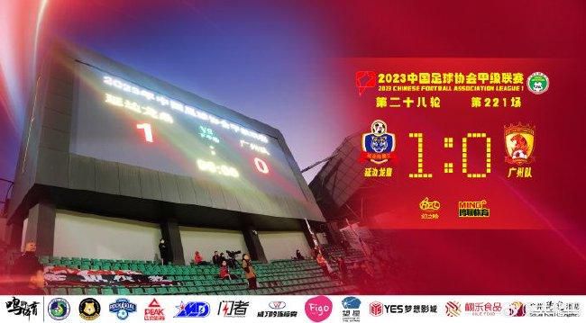 免费午夜视频