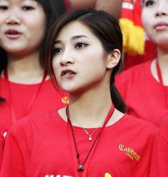 一男一女互操